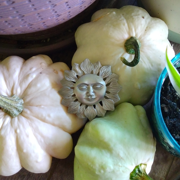 Metal Sun Face Magnet 🌞 - Picture 2 of 5